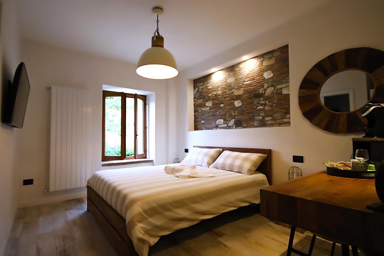 Bed and Breakfast La Maesta' Лангирано Экстерьер фото